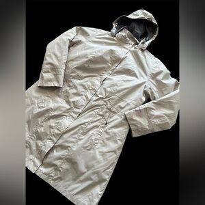 Women's Eddie Bauer Cream Girl on the Go Insulated Waterproof Trench Coat